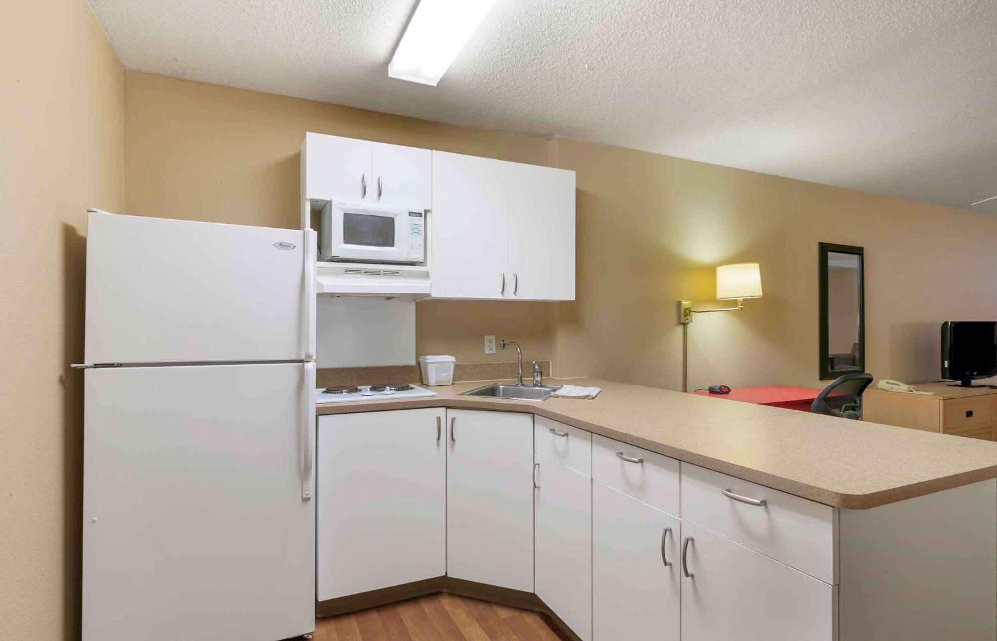 Extended Stay America Suites - Kansas City - Overland Park - Quivira Rd Lenexa Eksteriør billede