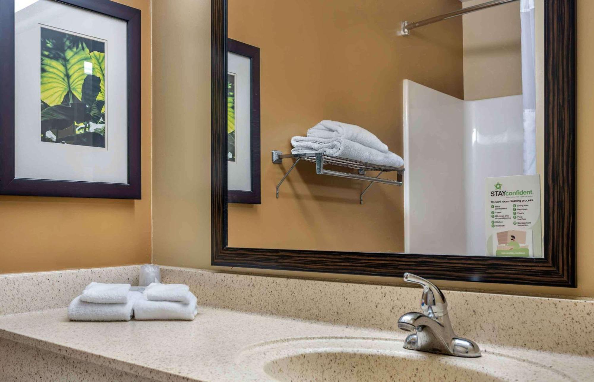 Extended Stay America Suites - Kansas City - Overland Park - Quivira Rd Lenexa Eksteriør billede
