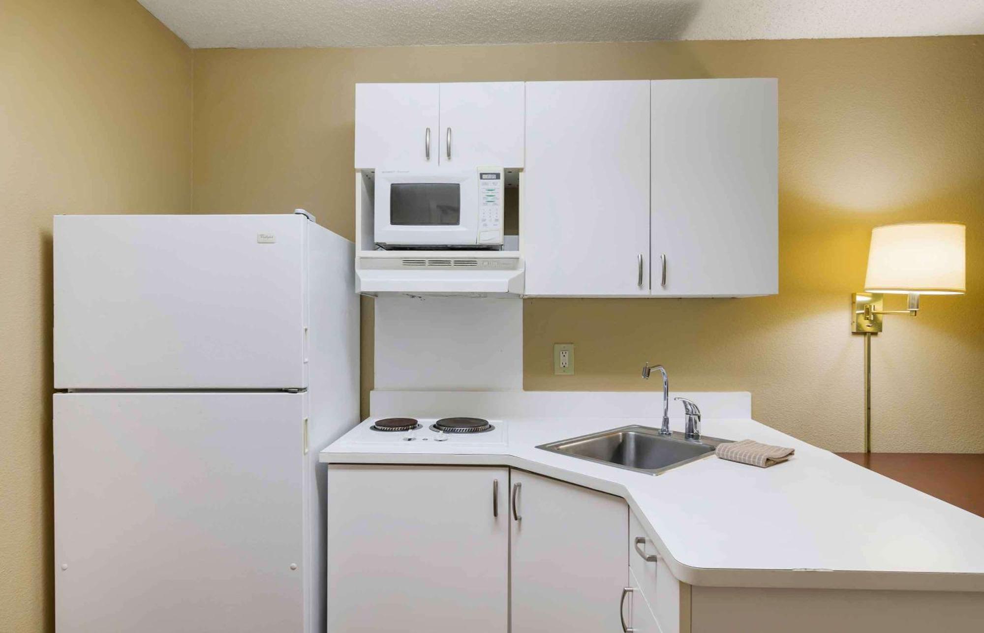Extended Stay America Suites - Kansas City - Overland Park - Quivira Rd Lenexa Eksteriør billede