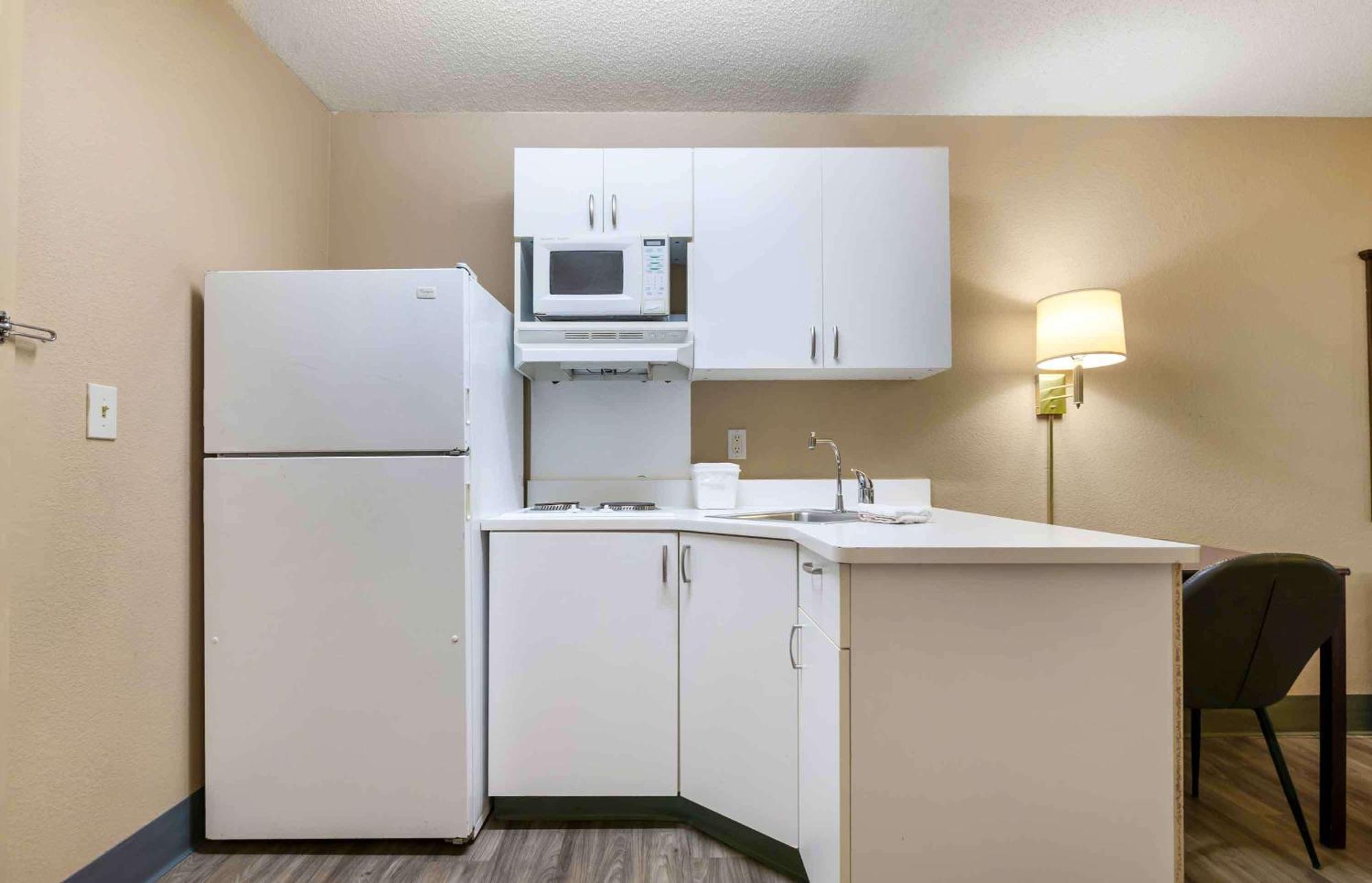 Extended Stay America Suites - Kansas City - Overland Park - Quivira Rd Lenexa Eksteriør billede